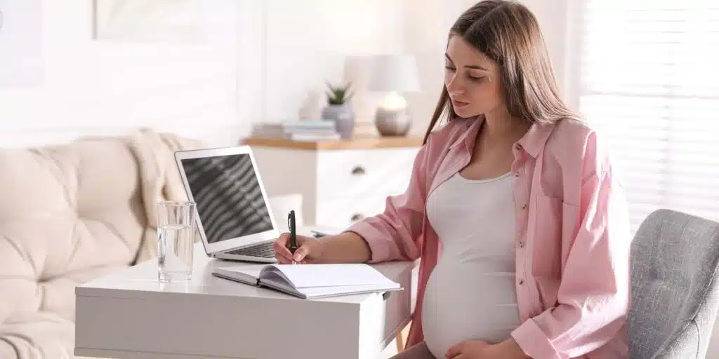 Empowering Women: Navigating Maternity Leave Under UAE Labor Law